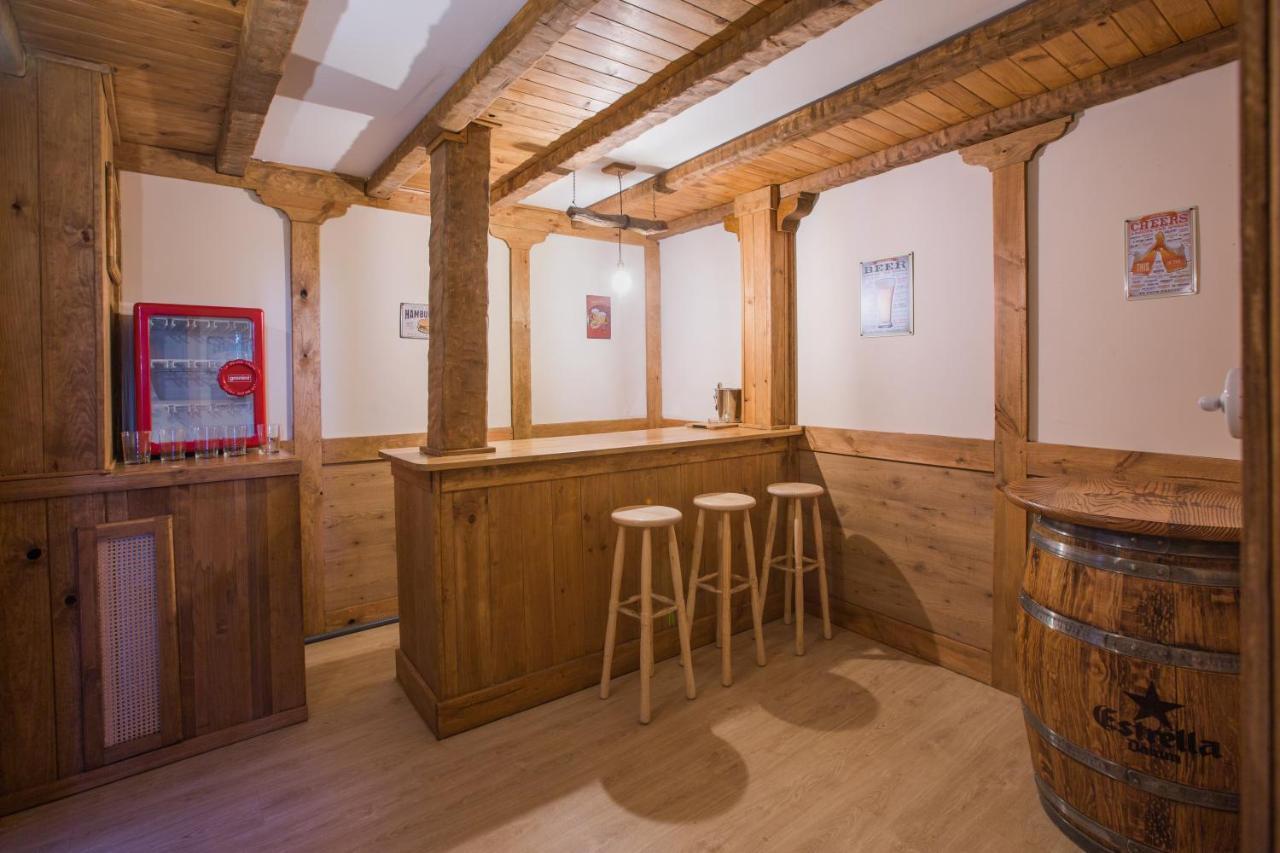 Apartamentos Turisticos Avila La Catedral Екстериор снимка